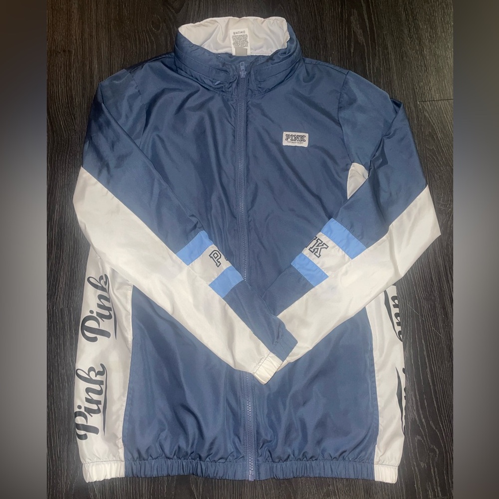 Pink by Victoria’s Secret Windbreaker w/ zip out hood. Size XS/S.